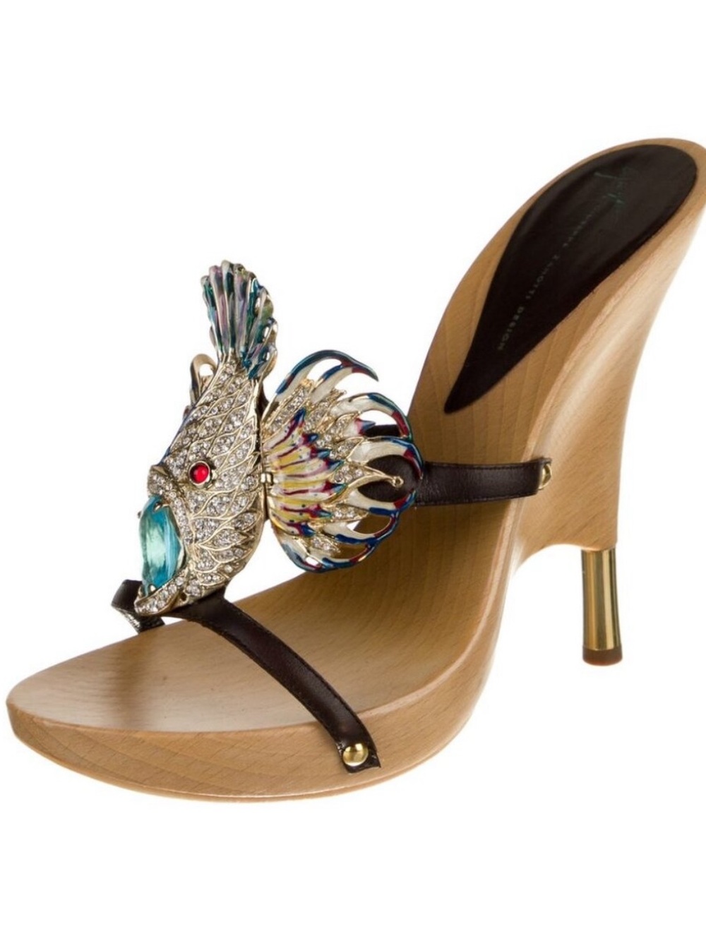 DO NOT BUY! In search of these heels